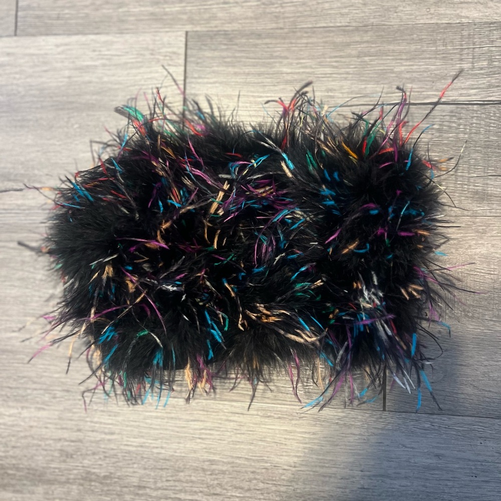 Chic Multicolor Feather Crop Top - image 3